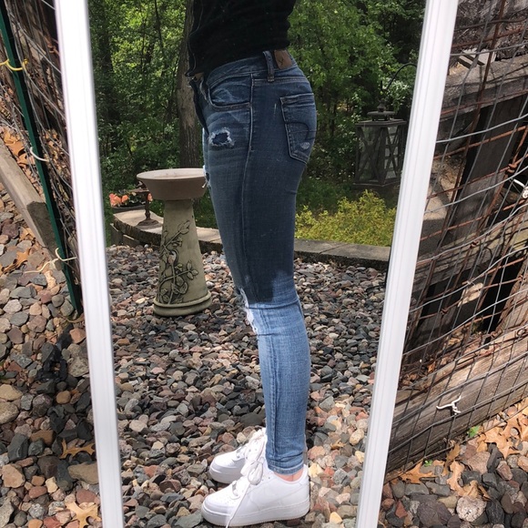 American Eagle women’s blue ripped / distressed skinny jeans / jeggings - Picture 2 of 12